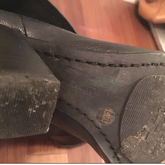 Vince Camuto black leather booties - Picture 4 of 4